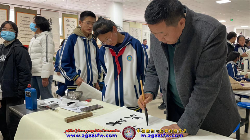 舟迭两县书法进校园 (16).jpg
