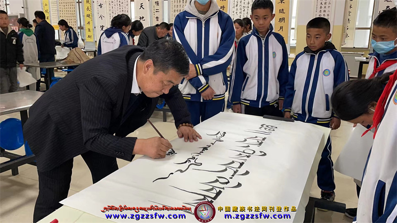 舟迭两县书法进校园 (17).jpg