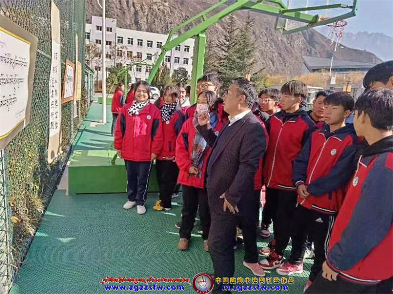 舟迭两县书法进校园 (5).jpg