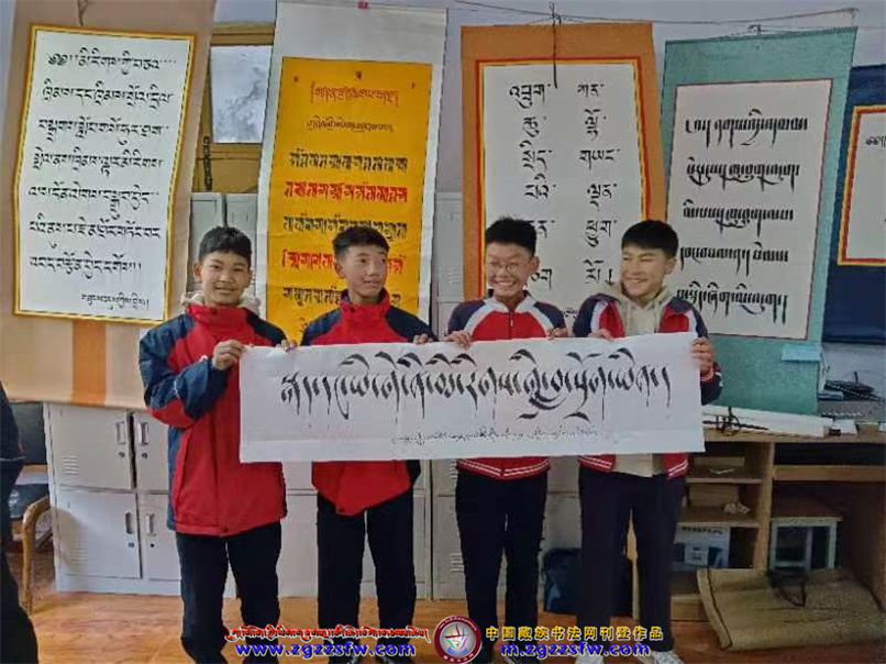舟迭两县书法进校园 (10).jpg