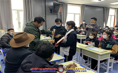 果络州民族中学书法节 (7).jpg